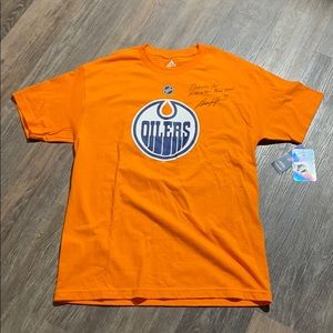 Edmonton Oilers autographed T-shirt size L NWT